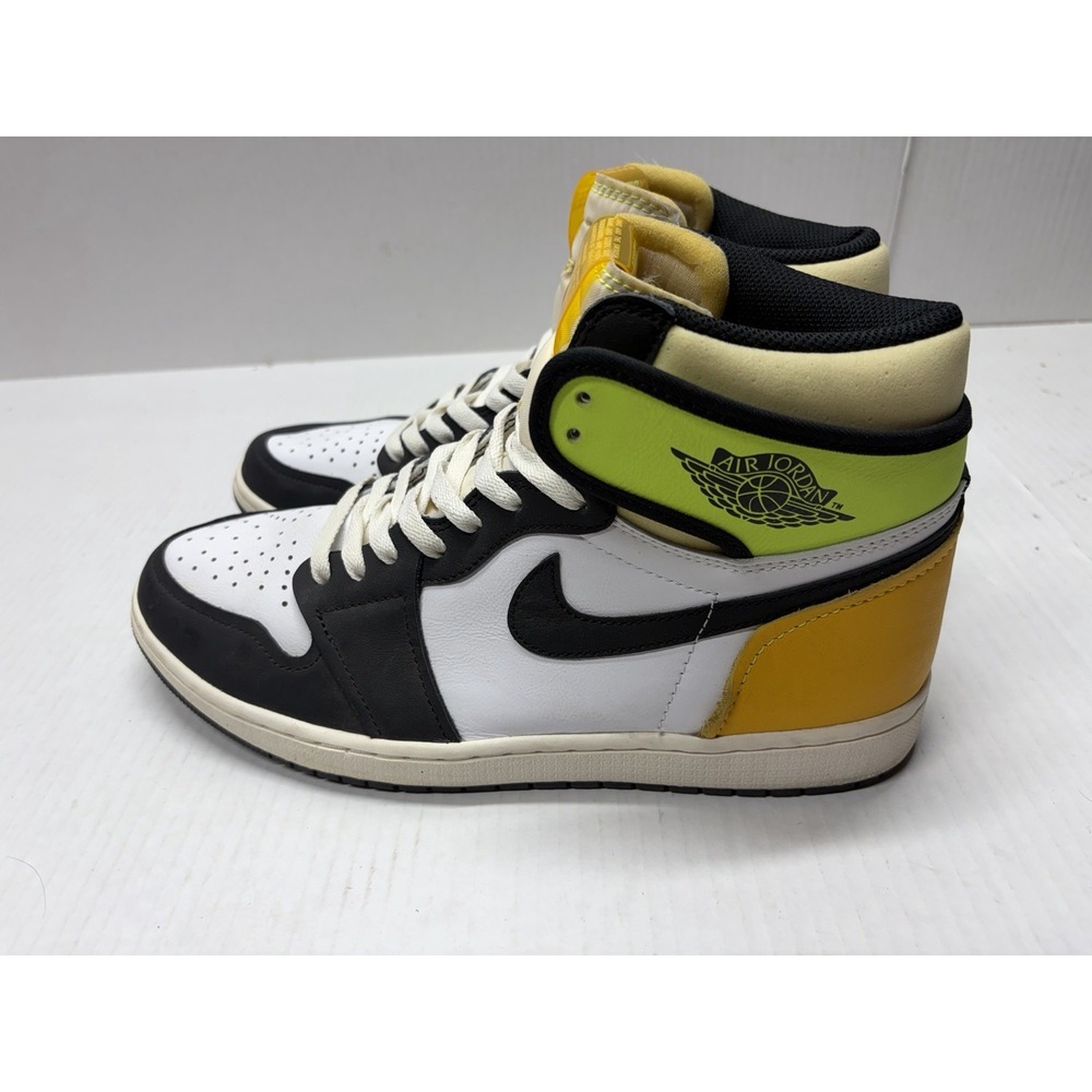 Jordan 1 Retro High White Black Volt University Gold Mens Size 11